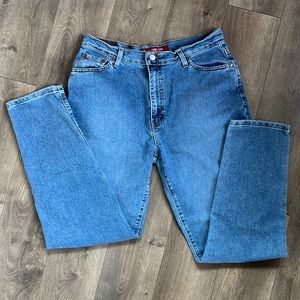 Levi’s classic stretch slim tapered 14m